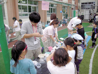 写真；